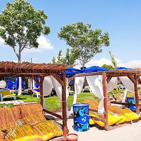 Ξενοδοχείο με διαμερίσματα Malibeach