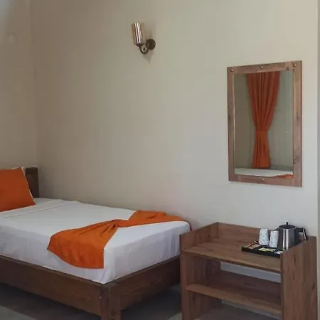 Ξενοδοχείο με διαμερίσματα Malibeach *