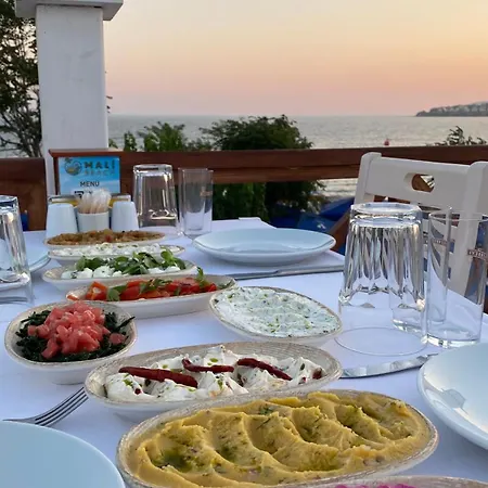 Ξενοδοχείο με διαμερίσματα Malibeach *